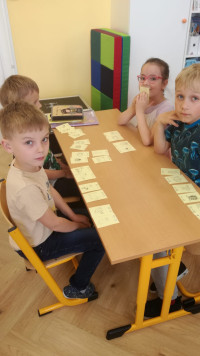 12 – 